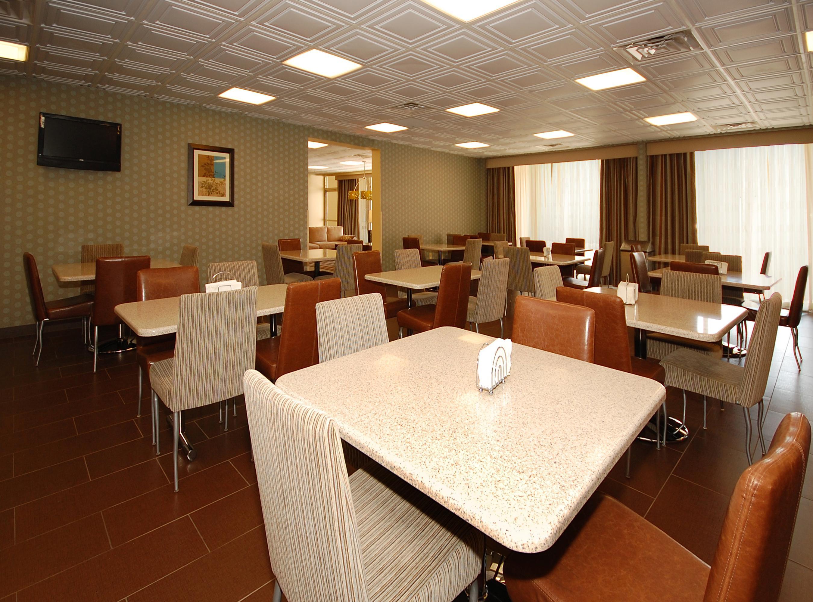 Quality Inn & Suites Charleston Restaurante foto